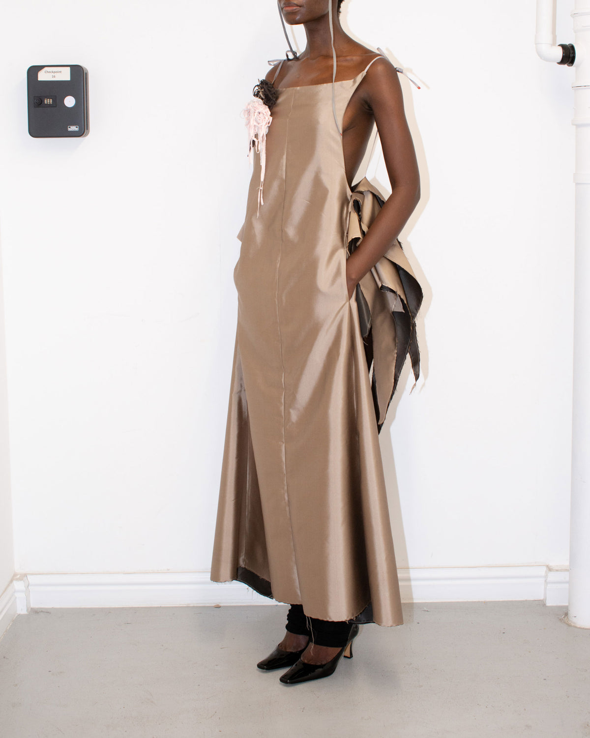 OUT OF TOWN GOWN in light bronze