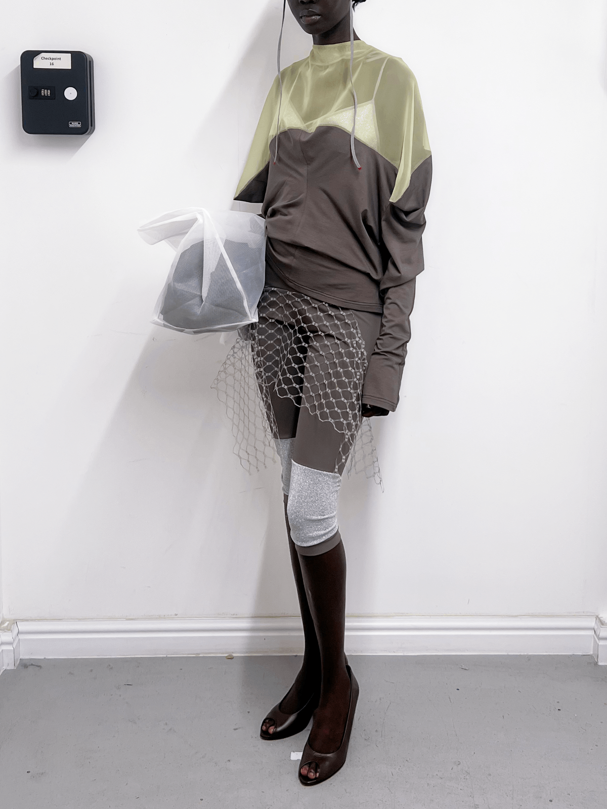 VEILED LEGGINGS in taupe/glitter