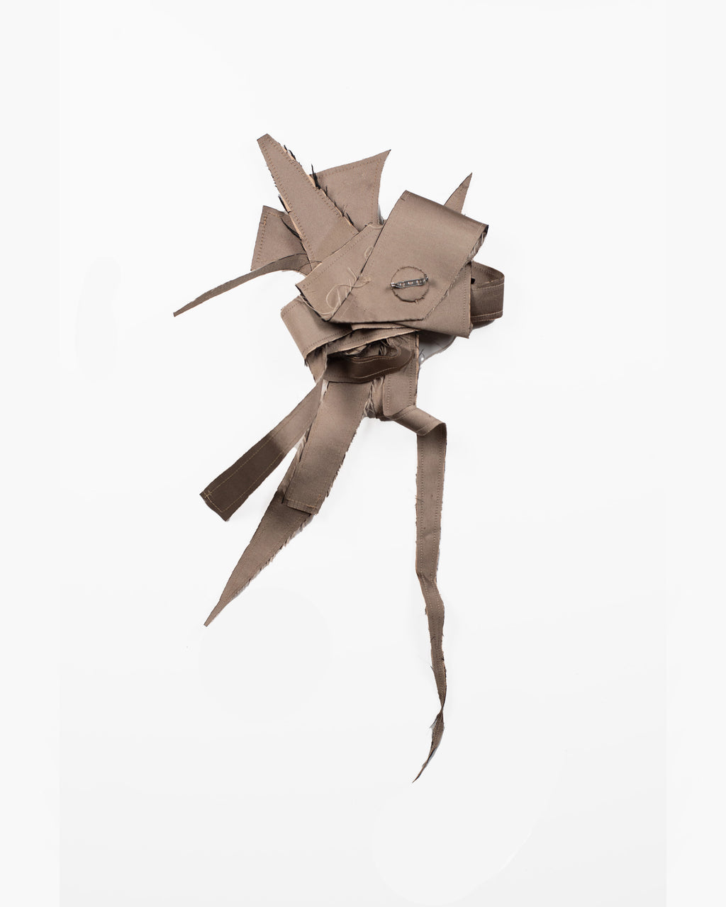 LEFTOVER BROOCH in light bronze